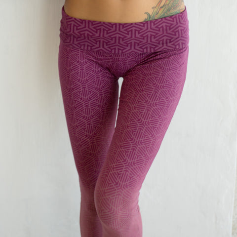 ZIZ Geoenisis Bamboo Lycra Leggings / Cherry Blossom – ZIZ WEAR