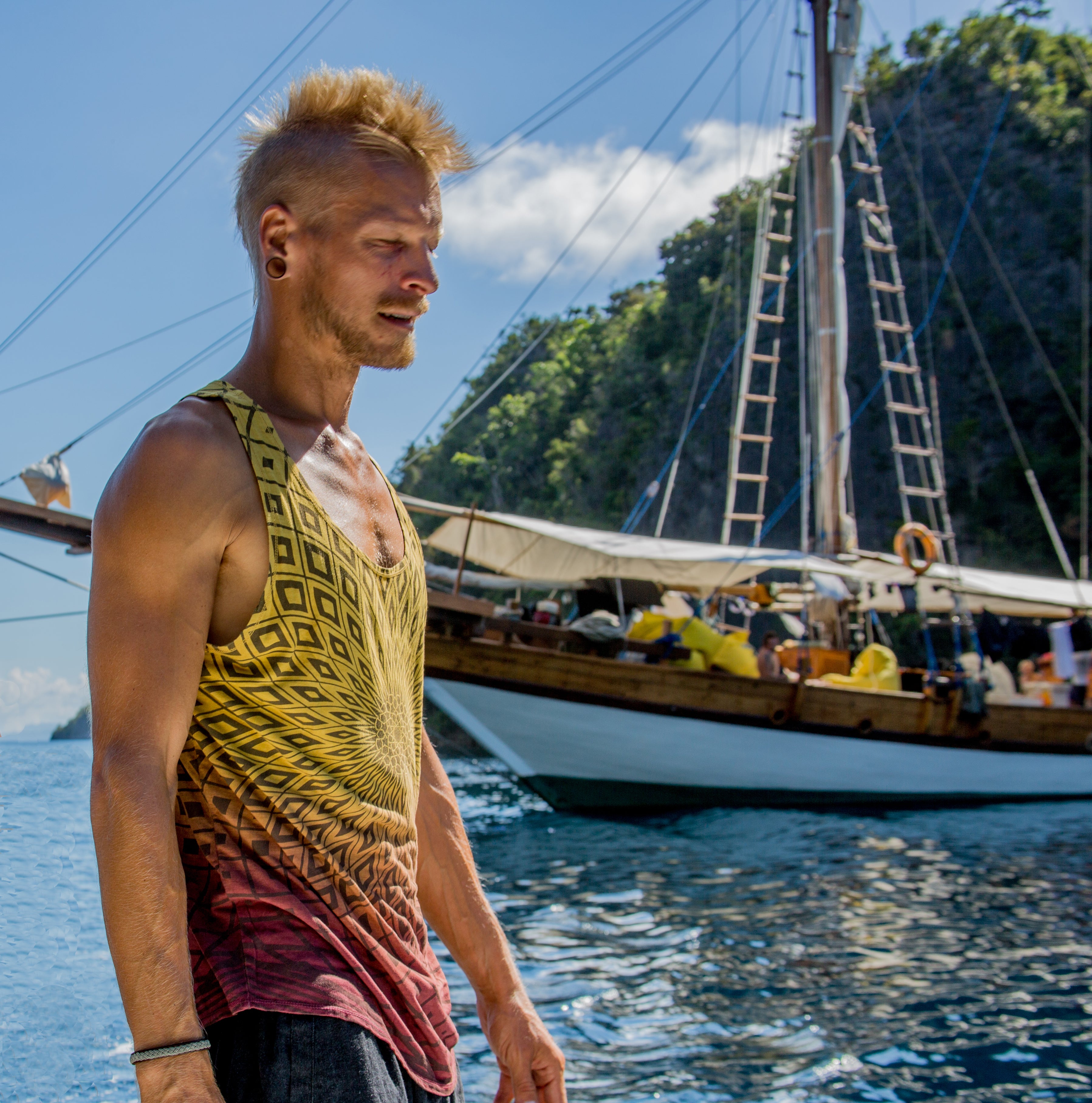 ZIZ Amaru Organic Bamboo Singlet